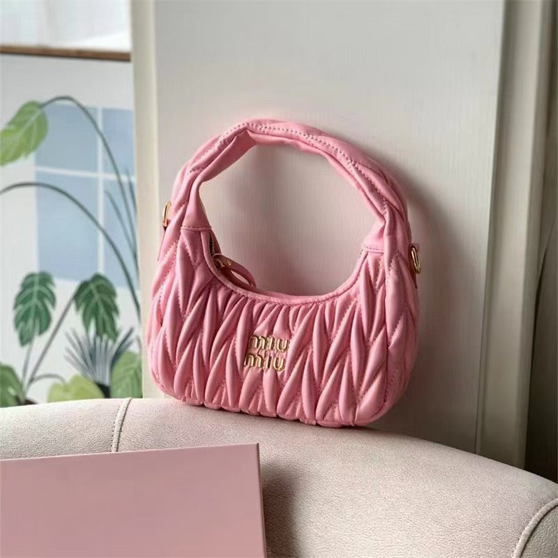 Wander matelassé nappa leather hobo bag Small Size With Box