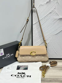 Oat In Signature Canvas