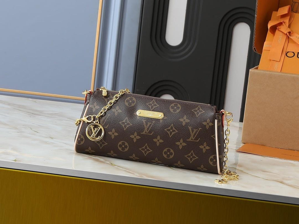 Pochette Eva With LV Box